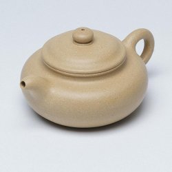 Lvni Fanggu Yixing Teapot | Soft & Soulful | DXY ZISHA